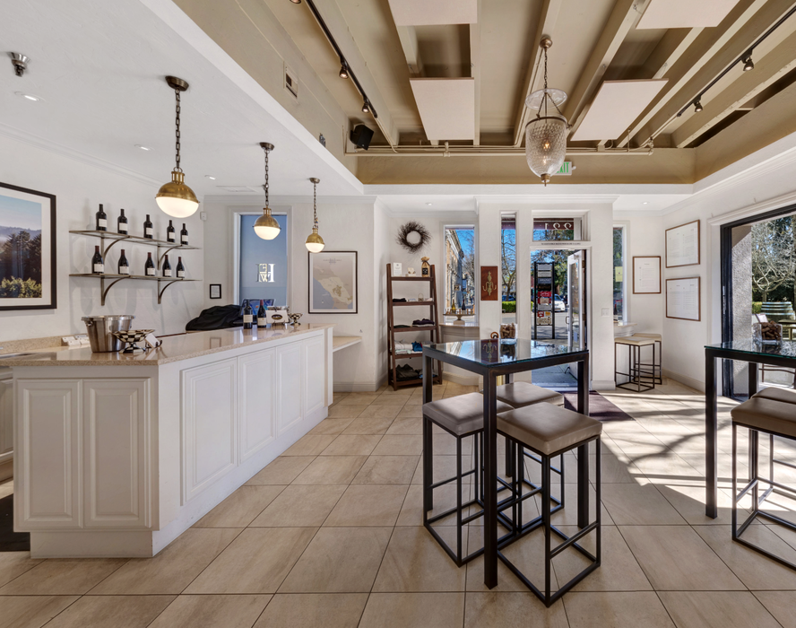 Hartford Downtown Healdsburg tasting room
